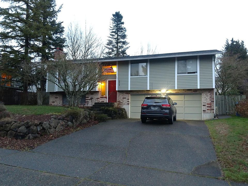 Front view of home