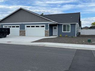 613 Peterson Pl #B, Moses Lake, WA 98837
