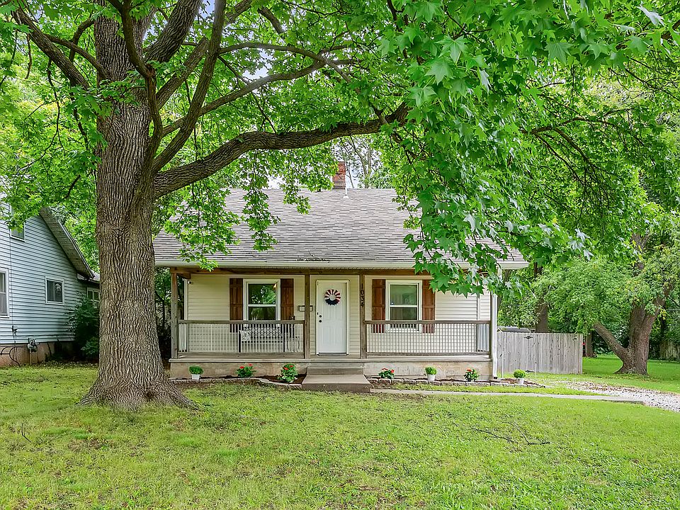 1st image of 1034 N Clay Avenue