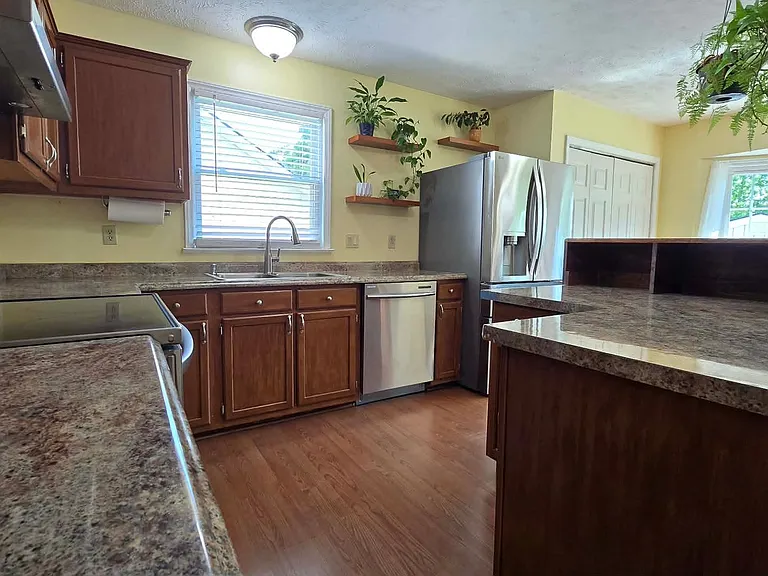 700 Rim Rd — Photo 18