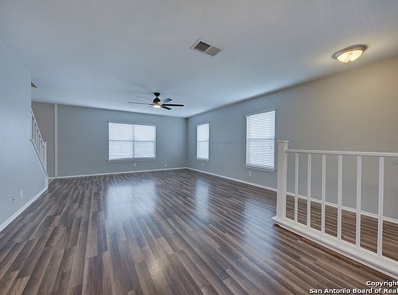 3rd image of 4423 Sherwood Way