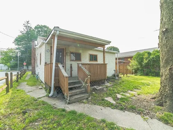 208 S Marlyn Ave, Essex, MD 21221