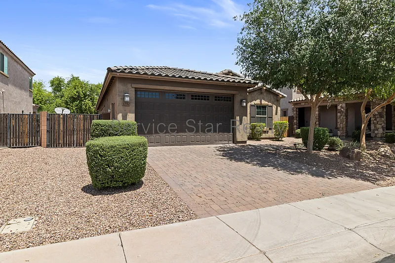 Building Photo - 3290 E Wisteria Pl