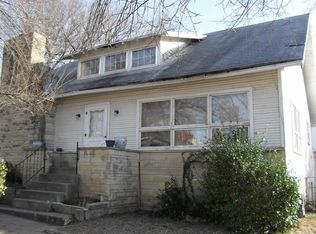 321 W Adams Ave, Arkansas City, KS 67005