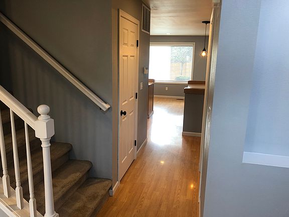 2nd image of 16816 132nd Ave E