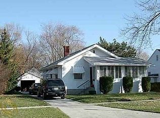 2714 Mackin Rd, Flint, MI 48504