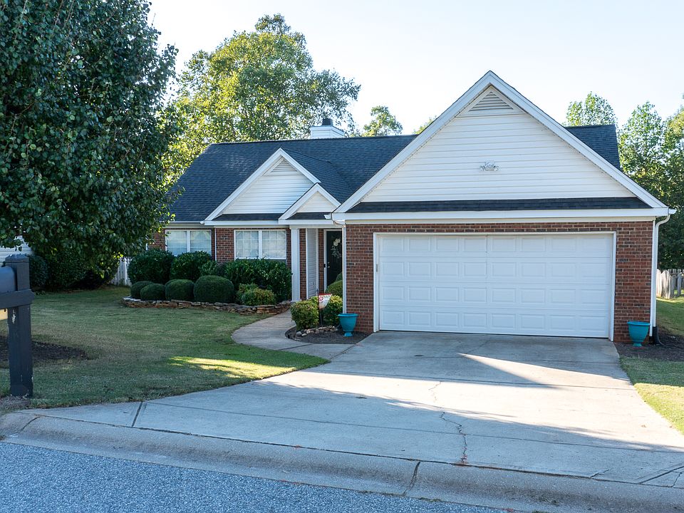 1st image of 29 Brockmore Dr