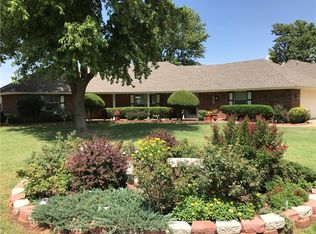 1701 Chisholm Trl, Weatherford, OK 73096