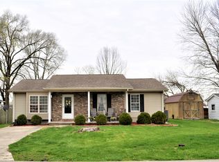 120 Aiken St, Hope, IN 47246