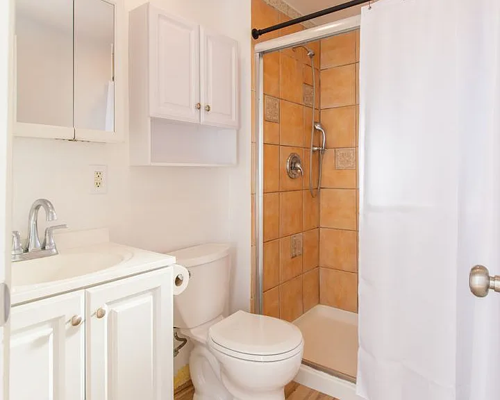 Refreshed + Bright 2 Bed/1 Bath in the Heart of North Park! — Photo 13