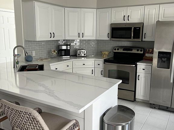 2nd image of 3028 Windward Way
