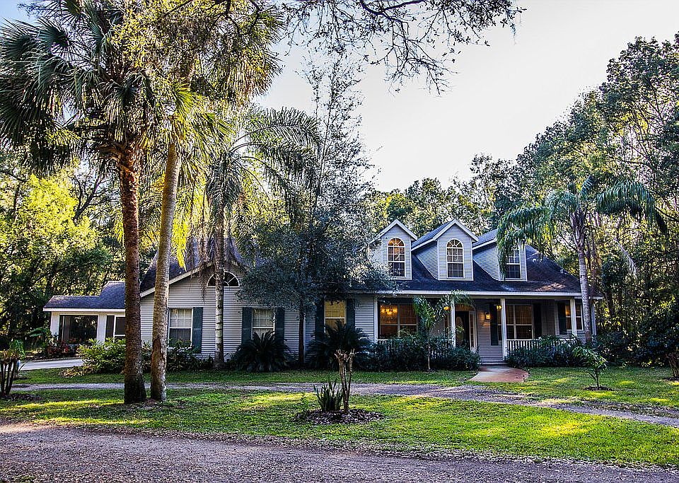1st image of 610 Trenia Ann Ln