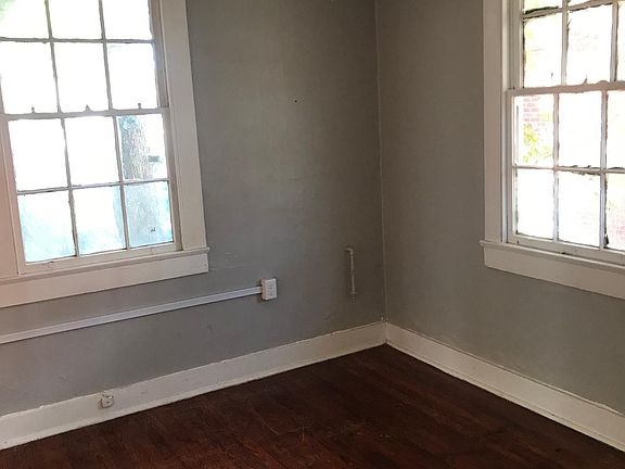 3rd image of 3539 Saint Charles Ave #H