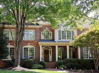 100 Fox Lake Ct, Winston Salem, NC 27106