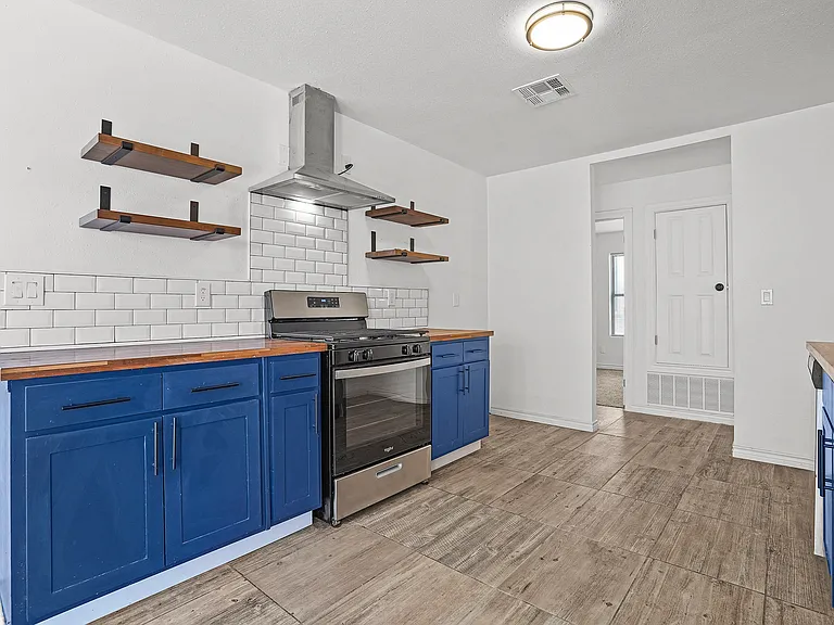 12842 Osmotherley Ave — Photo 13