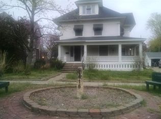 1616 W University Ave, Wichita, KS 67213