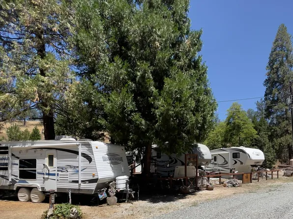 44804 Pine Flat Drive, California Hot Springs, CA 93207
