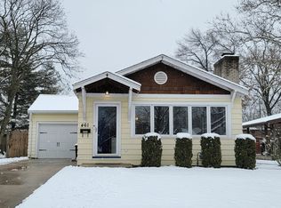 461 S Park Rd, Lombard, IL 60148