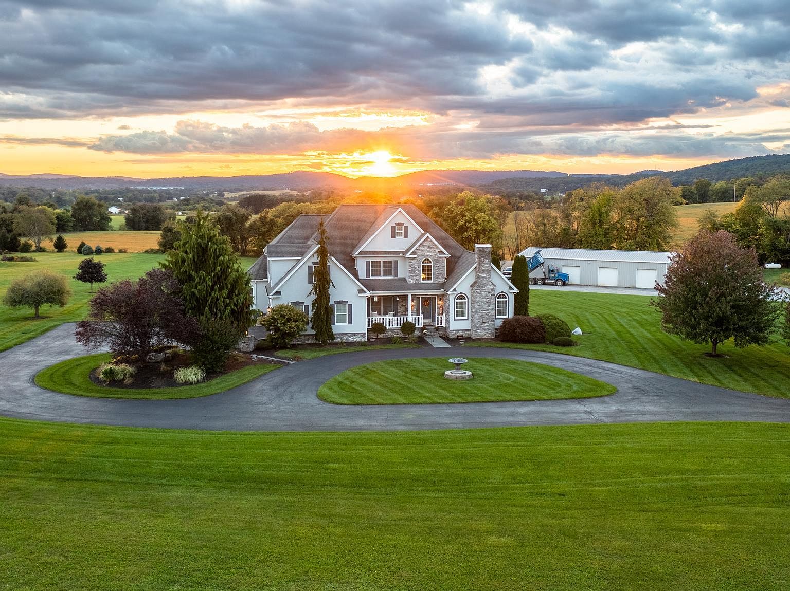 1365 Valley Rd, Etters, PA 17319 Zillow