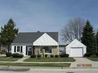 2512 Hamilton St, Manitowoc, WI 54220