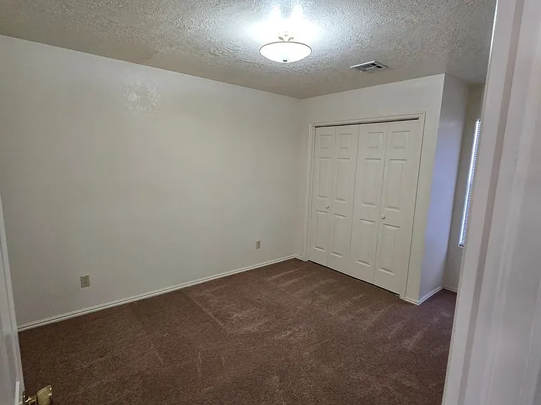 546 N 500 W #5 — Photo 11