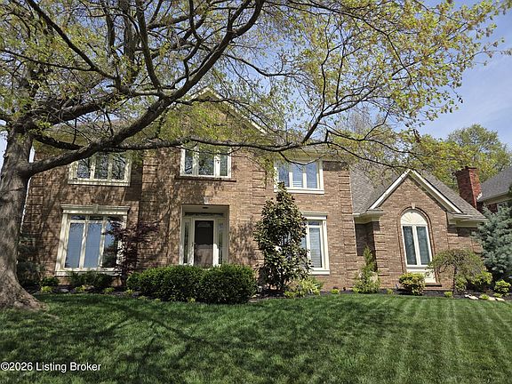 2nd image of 502 Lake Forest Pkwy