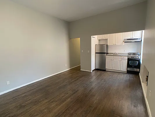 Rented by Tourma Realty LLC | media 6