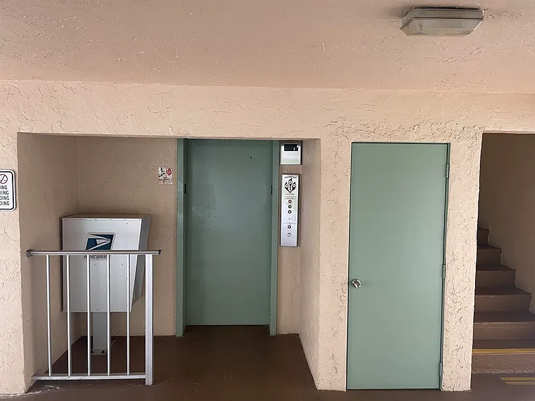 700 Village Green Ct #101 — Photo 14