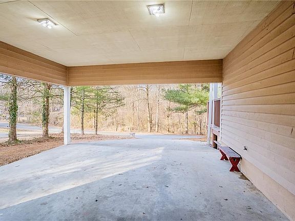 5th image of 629 W Broadacre Rd NW