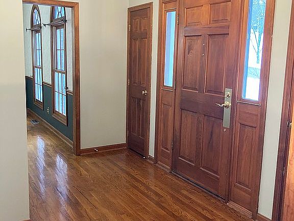 Front door/Foyer