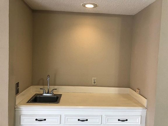 5th image of 7230 La Entrada Dr