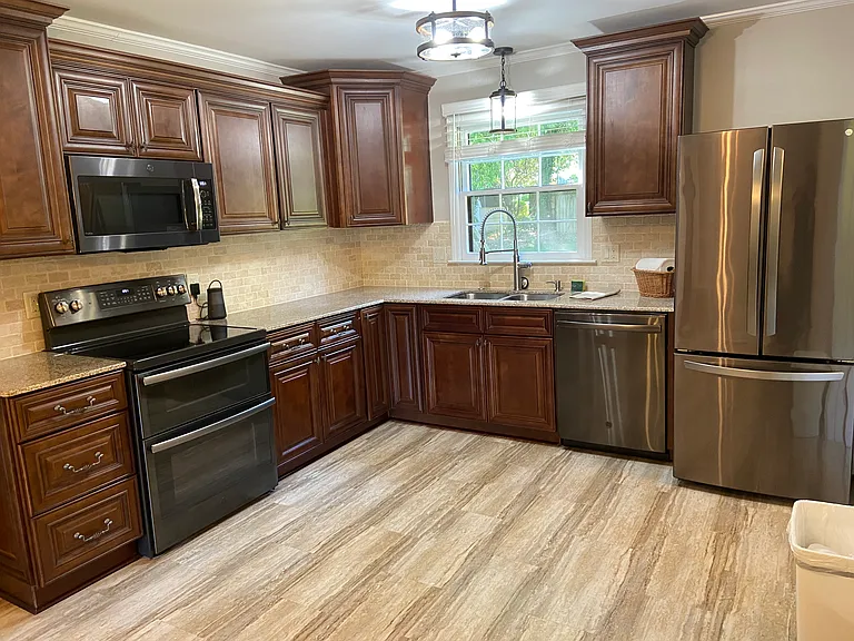 432 Cedar Hill Ln — Photo 4