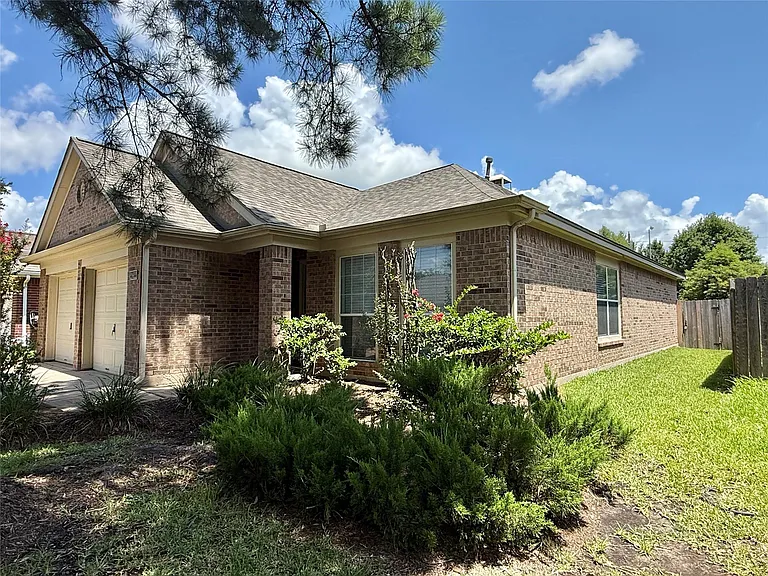 20622 Tulip Blossom Ct — Photo 38