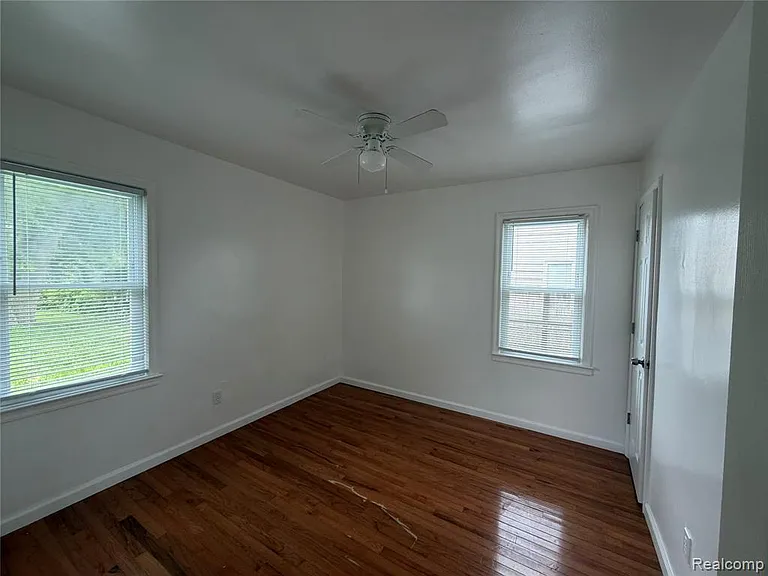 26985 Andover St — Photo 6