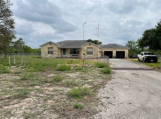 Persimmon Dr, Freer, TX 78357