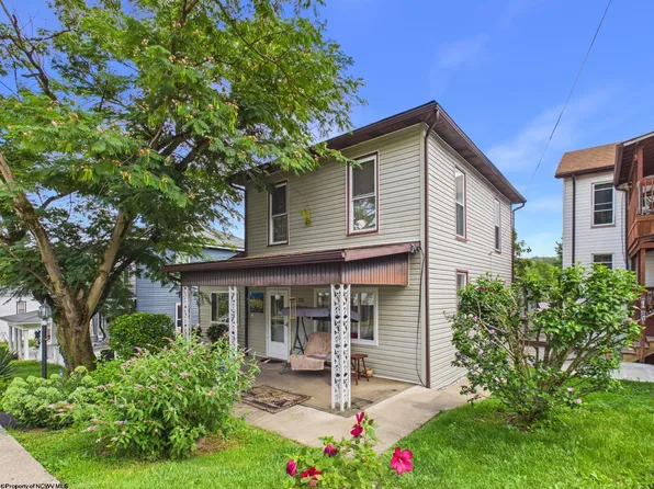 231 Thayer St, Grafton, WV 26354