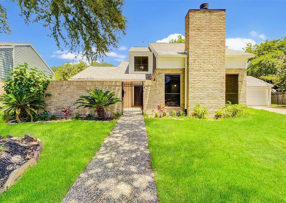 1st image of 20206 Lake Sherwood Dr