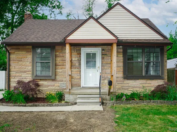 3911 Thomas Ave, Berkley, MI 48072