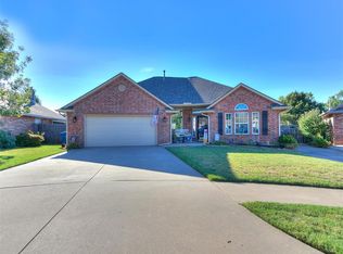 111 Westend Ct, Tuttle, OK 73089