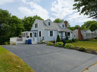 35 Brookview Ter, Portland, ME 04102