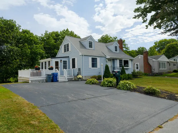 35 Brookview Terrace, Portland, ME 04102