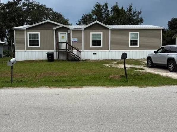 409 Oakmont Ave, Moore Haven, FL 33471