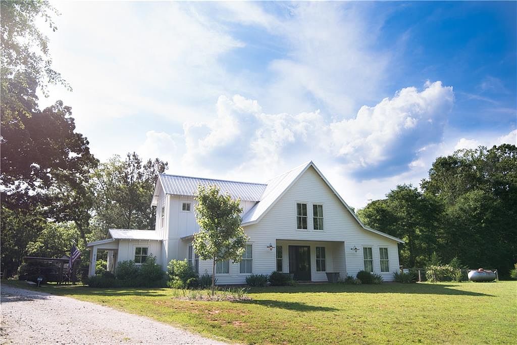 8191 Banks Mill Rd, Douglasville, GA 30135 Zillow