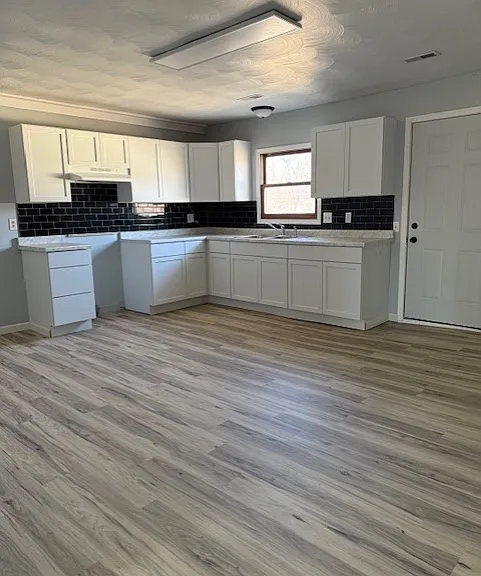 717 W Prospect Ave #D — Photo 2
