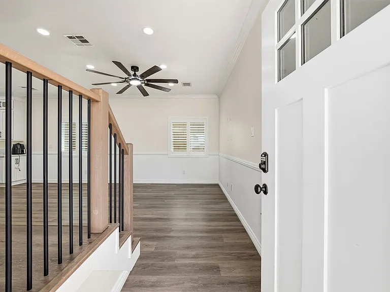 12615 Bridgewater Dr — Photo 5