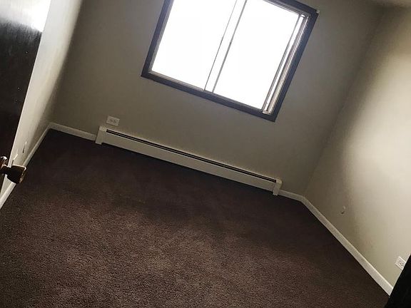 3rd image of 2040 N Pine St APT 13