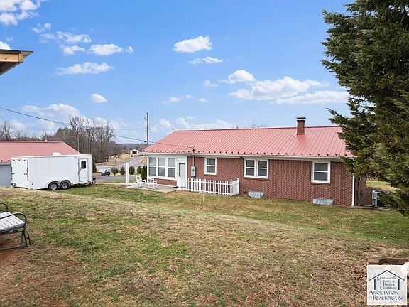 4th image of 62 Connect Rd