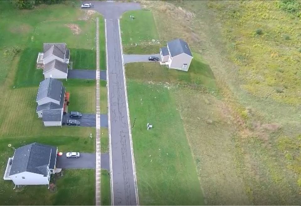 1st image of 18 Long Point Ln