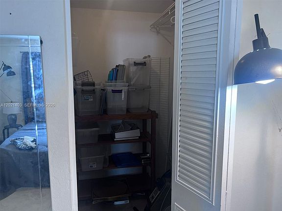 4th image of 528 Meridian Ave #528