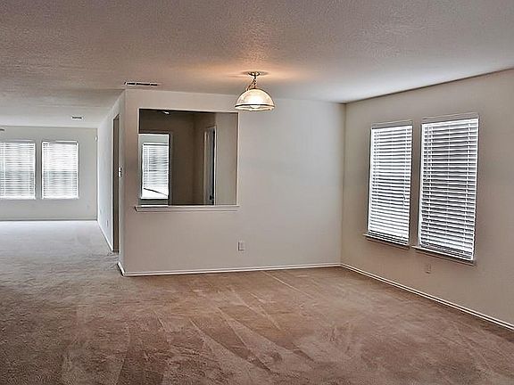 3rd image of 2423 Canyon Springs Dr